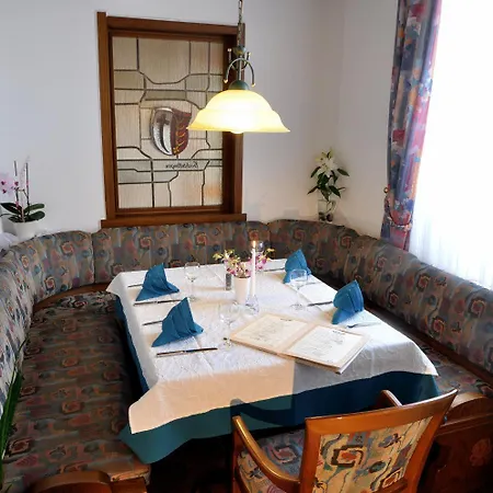 Gasthof Roessle 3*